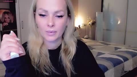 Snapshot of libby_nora chatting on 22, 10, 2025 Libby online show from 22, 10, 2025