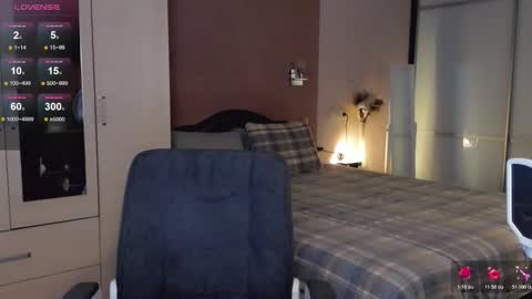 Snapshot of libby_nora chatting on 6, 11, 2025 Libby online show from 6, 11, 2025