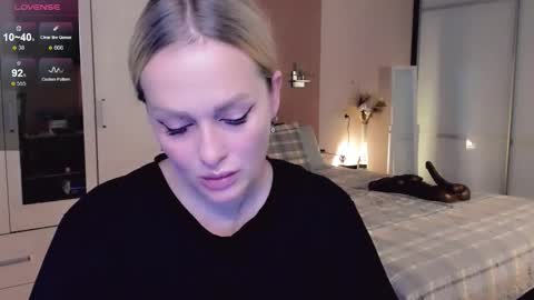 Snapshot of libby_nora chatting on 7, 11, 2025 Libby online show from 7, 11, 2025