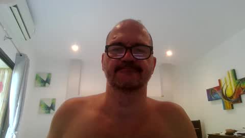 Snapshot of libertarians1972 chatting on 30, 10, 2025 Cockcentric online show from 30, 10, 2025