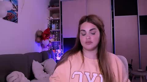 libra_mia online show from 10, 11, 2025