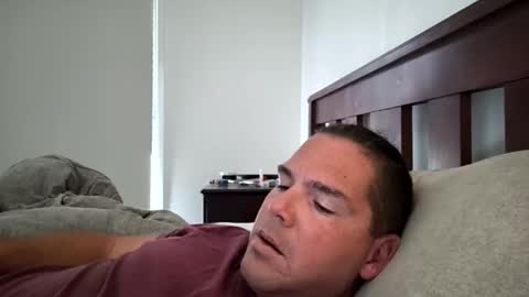 lickitwell29 online show from 17, 2, 2025