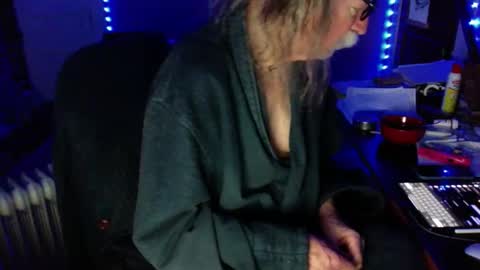 LickYourYoni online show from 4, 12, 2025