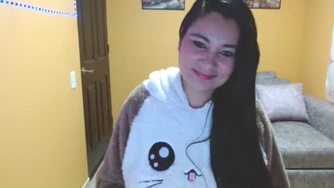 Snapshot of licy_klein chatting on 10, 1, 2025 Isa online show from 10, 1, 2025