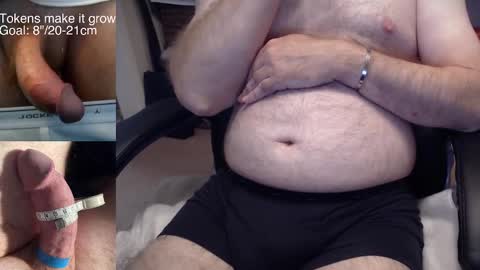 Snapshot of liebestool008 chatting on 8, 10, 2025 8curve online show from 8, 10, 2025