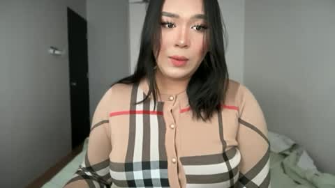 Maxine online show from 24, 7, 2026