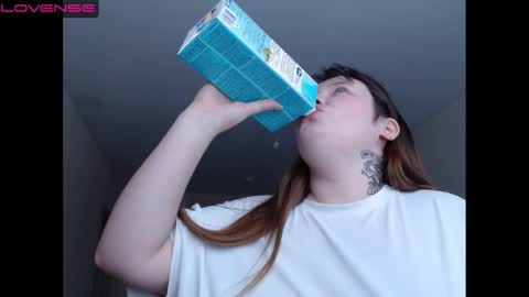 light_lunaa online show from 2, 1, 2025