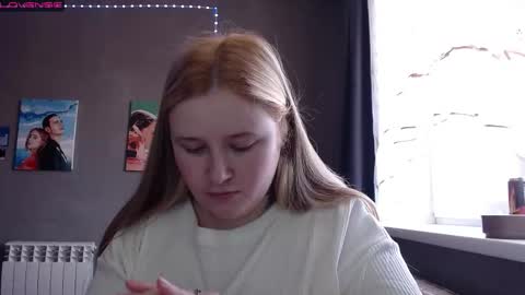 light_lunaa online show from 20, 10, 2025