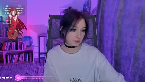 Snapshot of lii_luu chatting on 10, 10, 2025 LiLu online show from 10, 10, 2025