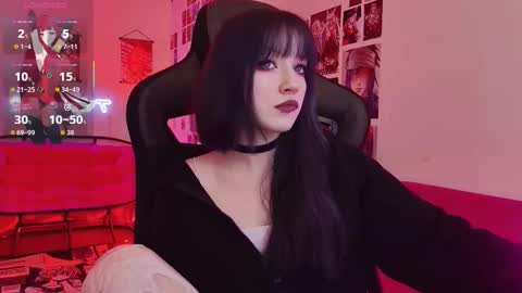 Snapshot of lii_luu chatting on 16, 12, 2025 LiLu online show from 16, 12, 2025