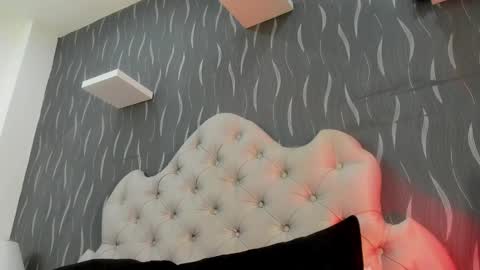 L I I A M online show from 13, 2, 2025