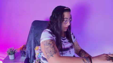         online show from 21, 1, 2025