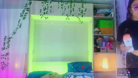         online show from 19, 9, 2025