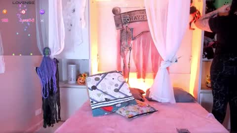 Snapshot of liiavega chatting on 15, 10, 2025 online show from 15, 10, 2025