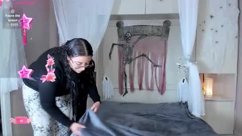 Snapshot of liiavega chatting on 28, 10, 2025 online show from 28, 10, 2025