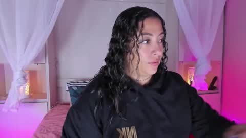 Snapshot of liiavega chatting on 11, 11, 2025 online show from 11, 11, 2025