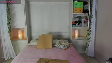 Snapshot of liiavega chatting on 1, 12, 2025 online show from 1, 12, 2025