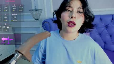 Snapshot of liily_hot chatting on 2, 11, 2025 LIILY online show from 2, 11, 2025