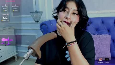 Snapshot of liily_hot chatting on 7, 11, 2025 LIILY online show from 7, 11, 2025