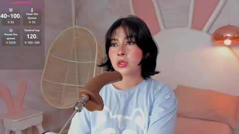 Snapshot of liily_hot chatting on 18, 12, 2025 LIILY online show from 18, 12, 2025