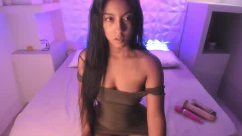 Snapshot of liizjones chatting on 29, 1, 2025 LiizJones online show from 29, 1, 2025