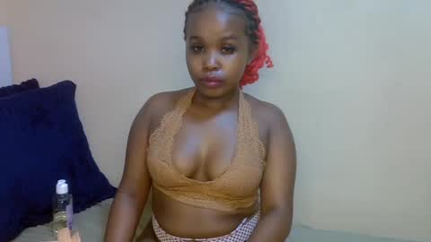 Snapshot of lil__cupcake chatting on 14, 7, 2026 lil__cupcake online show from 14, 7, 2026