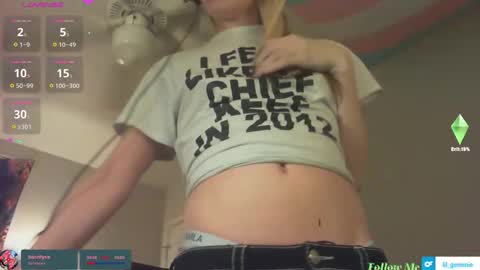 Snapshot of lil_gem chatting on 6, 2, 2026 lil gemmie online show from 6, 2, 2026