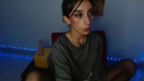 Snapshot of lil_lisaa chatting on 12, 12, 2024 Lisaa online show from 12, 12, 2024