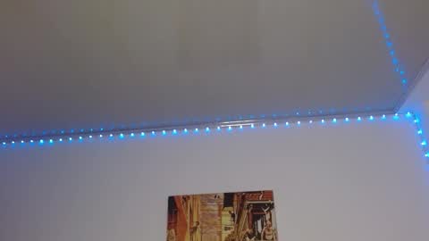 Snapshot of lil_lisaa chatting on 18, 12, 2024 Lisaa online show from 18, 12, 2024