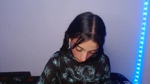 Snapshot of lil_lisaa chatting on 27, 2, 2025 Lisaa online show from 27, 2, 2025