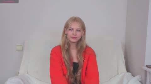 Snapshot of lil_tasty33 chatting on 11, 9, 2025 Emma online show from 11, 9, 2025