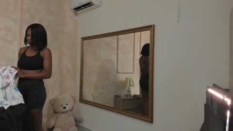 lila bailey  online show from 7, 1, 2025