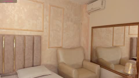 lila bailey  online show from 6, 2, 2025