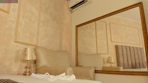 lila bailey  online show from 19, 2, 2025