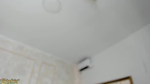 lila bailey  online show from 17, 10, 2025