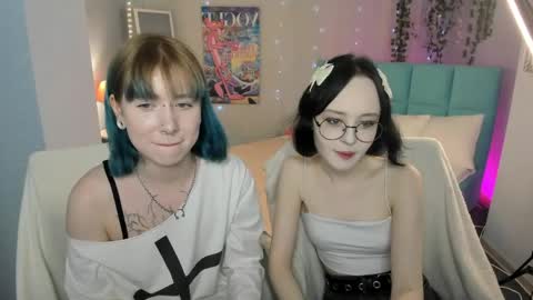 Snapshot of lilac_muse chatting on 8, 5, 2026 Lili online show from 8, 5, 2026