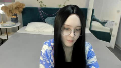 Snapshot of lilac_muse chatting on 3, 6, 2026 Lili online show from 3, 6, 2026