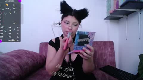 Snapshot of lilac_night chatting on 14, 12, 2024 Jen online show from 14, 12, 2024