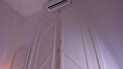 Lila Clark online show from 17, 3, 2026