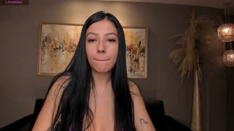 Lila West online show from 23, 10, 2025