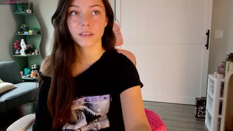 Snapshot of lilbbyily1 chatting on 26, 6, 2026 Libby online show from 26, 6, 2026