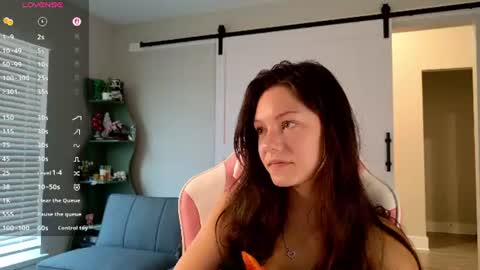 Snapshot of lilbbyily1 chatting on 23, 7, 2026 Libby online show from 23, 7, 2026