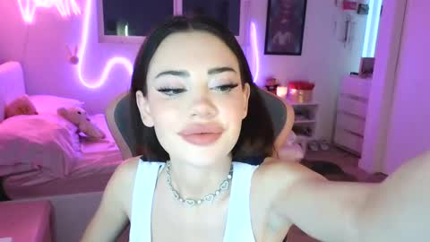 Snapshot of lilbina chatting on 28, 9, 2025 lilbina online show from 28, 9, 2025