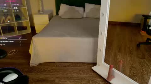 Snapshot of lilcatalia chatting on 27, 6, 2026 Hi im Yuki online show from 27, 6, 2026