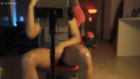 Snapshot of lildantear chatting on 18, 9, 2025 Dante online show from 18, 9, 2025