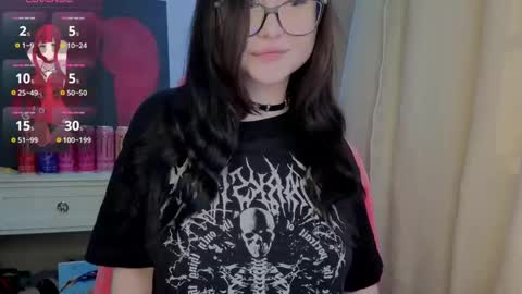 Nika and Lori online show from 8, 4, 2026