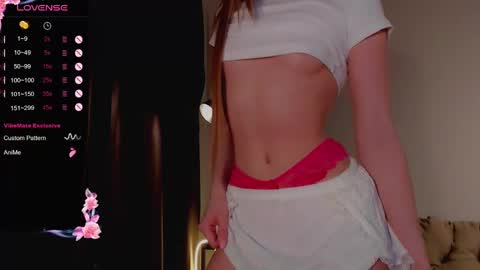 Snapshot of lili__roze_ chatting on 18, 2, 2025 lili__roze_ online show from 18, 2, 2025