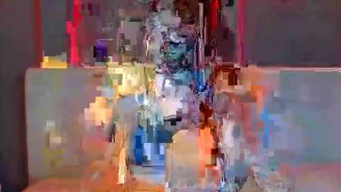 Lili  online show from 8, 4, 2026