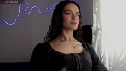 lili_evanss online show from 21, 7, 2026