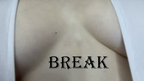 Lilli  follow me kiss online show from 28, 7, 2026